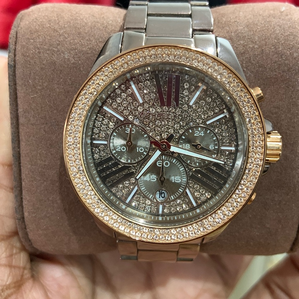 MICHAEL KORS MK6411 - Never Worn -  Rose Gold Watch